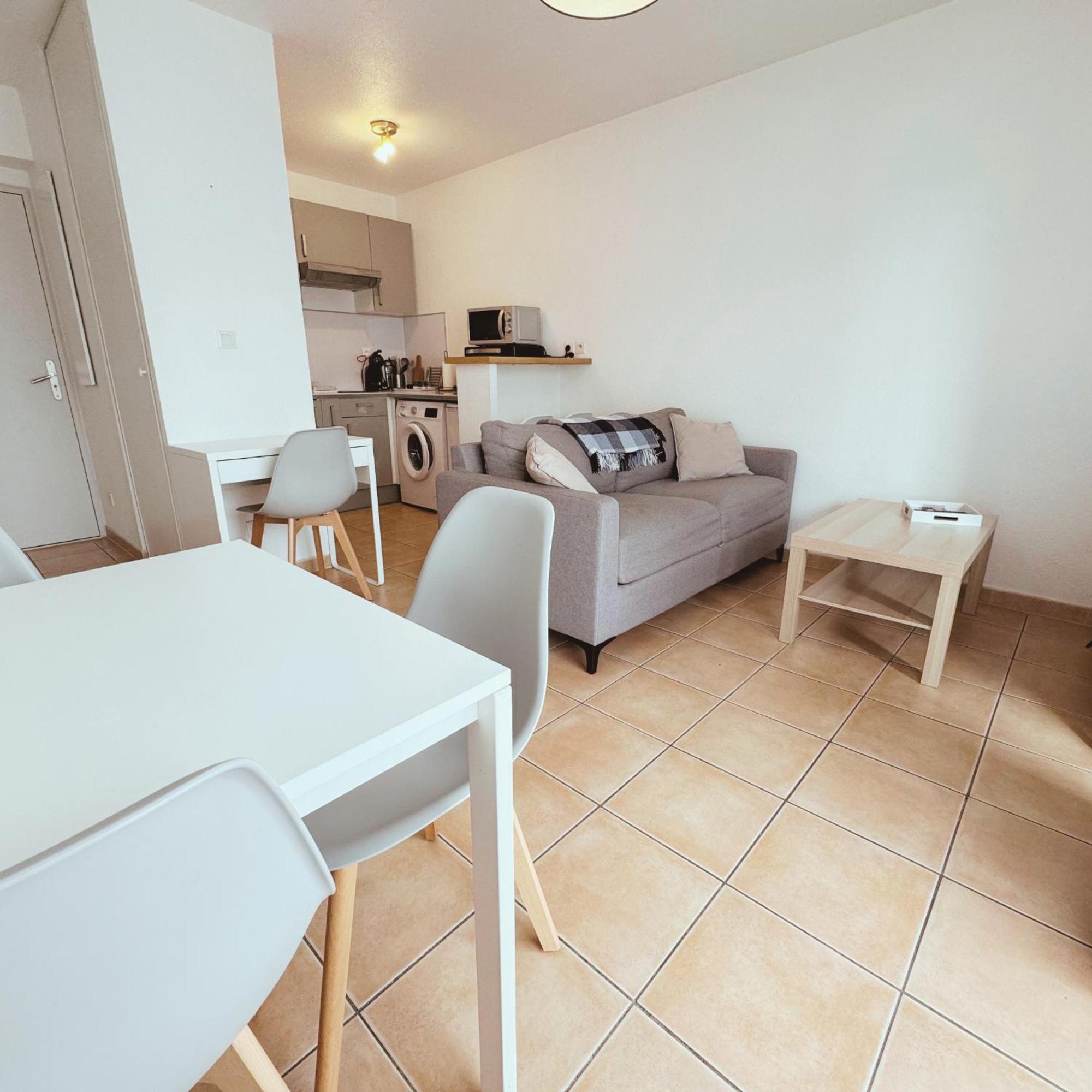 Appartement Residence Prive Avec Parking Wifi Clim Piscine アヴィニョン エクステリア 写真