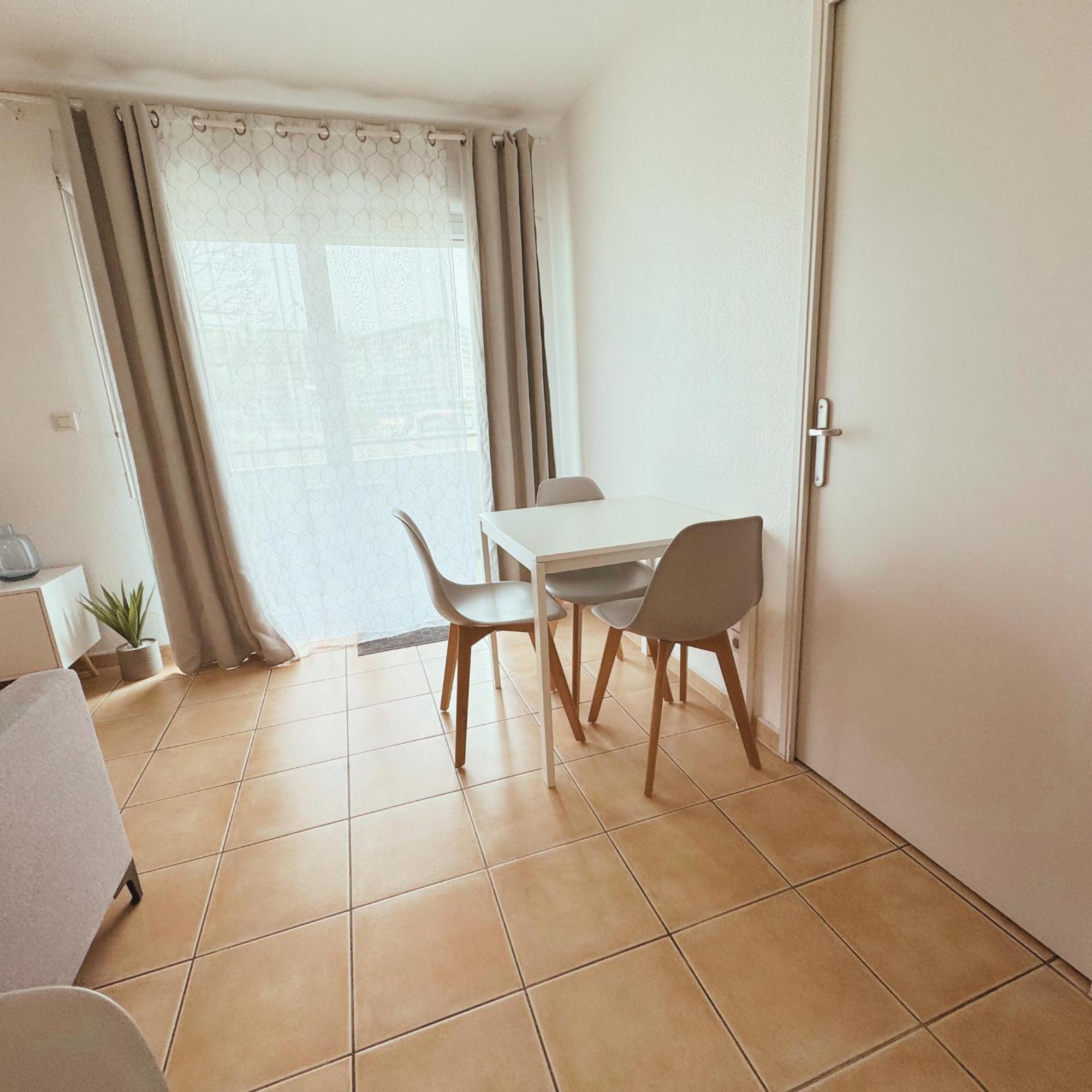 Appartement Residence Prive Avec Parking Wifi Clim Piscine アヴィニョン エクステリア 写真