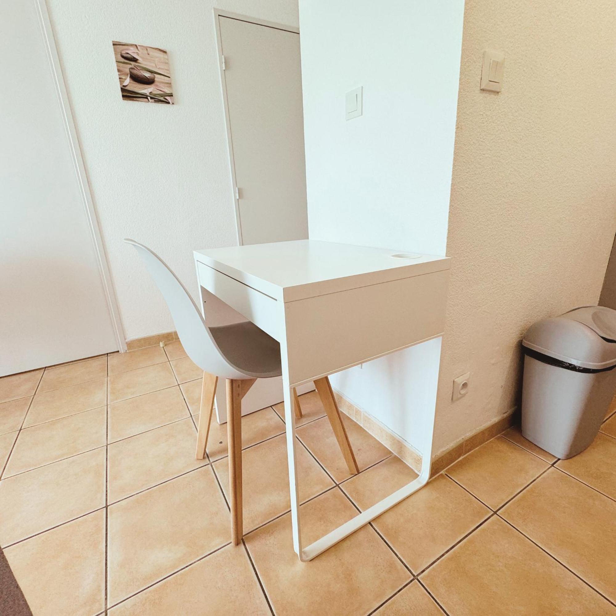Appartement Residence Prive Avec Parking Wifi Clim Piscine アヴィニョン エクステリア 写真