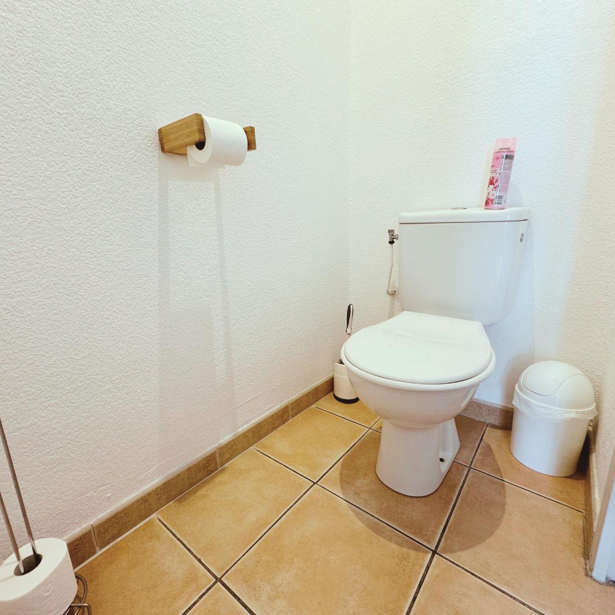 Appartement Residence Prive Avec Parking Wifi Clim Piscine アヴィニョン エクステリア 写真